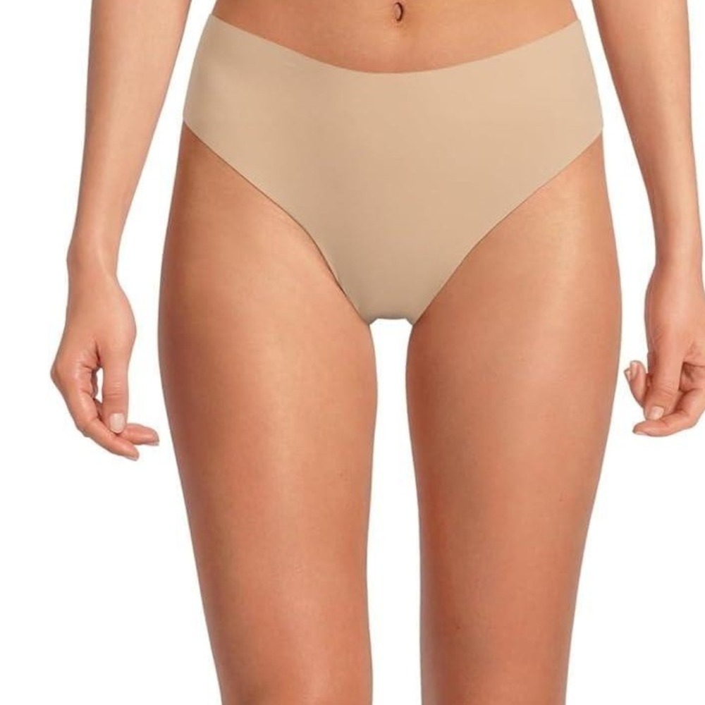 Commando Classic Mid-Rise Thong Beige Seamless Raw Cut CT03 TNU S/M New